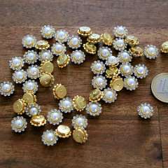 110: Sunflower_Diamond_Perl_12mm