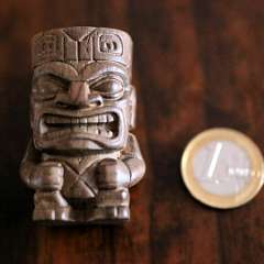 33: Tiki_styatue2