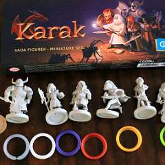 32: Karak zakladnych 6 figuriek