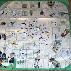 61: Fun_Goose_Game_Textil_Obrus_75x75cm