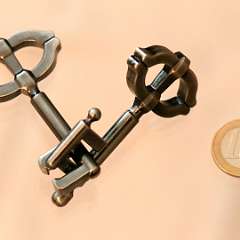 10: Hanayama Cast Key II