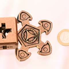 10: Hanayama Cast O‘Gear