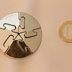 12: Hanayama Cast Spiral