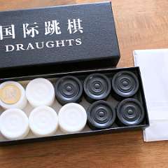 4: Draughts_40_32mm