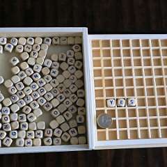 59: Scrabble drevena