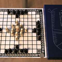 22: Hnefatafl