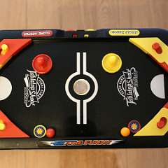 19: 2 games - air hokey, Bagatel