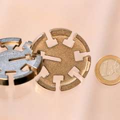 4: Hanayama Cast Disk