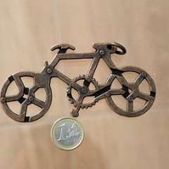 9: Huzzle Amsterdam Bike