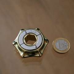 23: Huzzle Cast  Valve